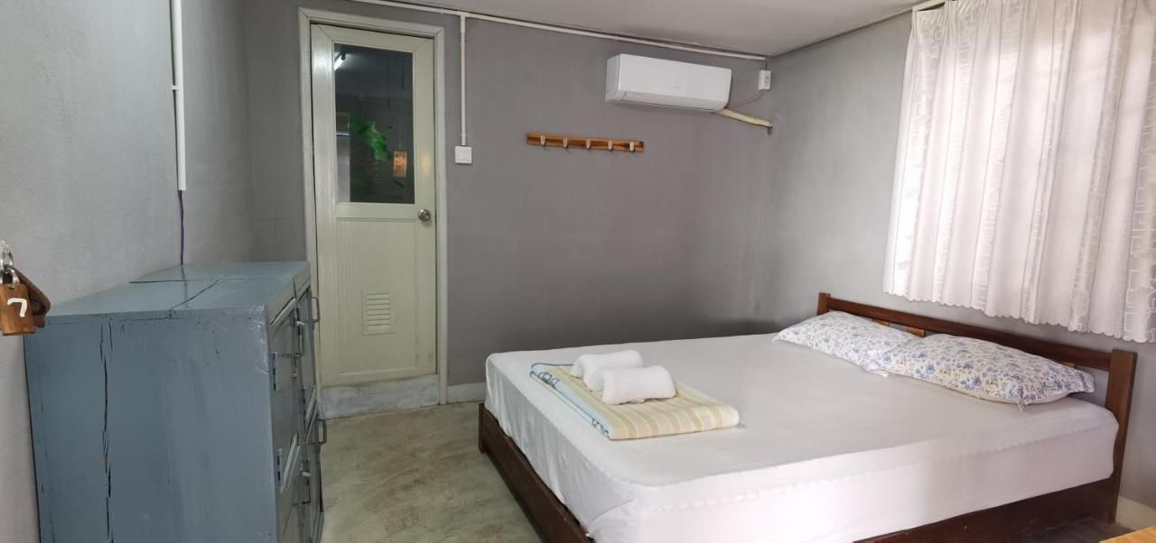 Khonesavane Hostel Луанг Прабанг Екстериор снимка