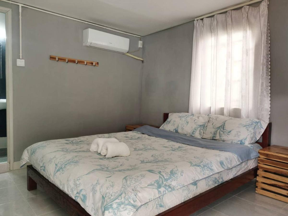 Khonesavane Hostel Луанг Прабанг Екстериор снимка